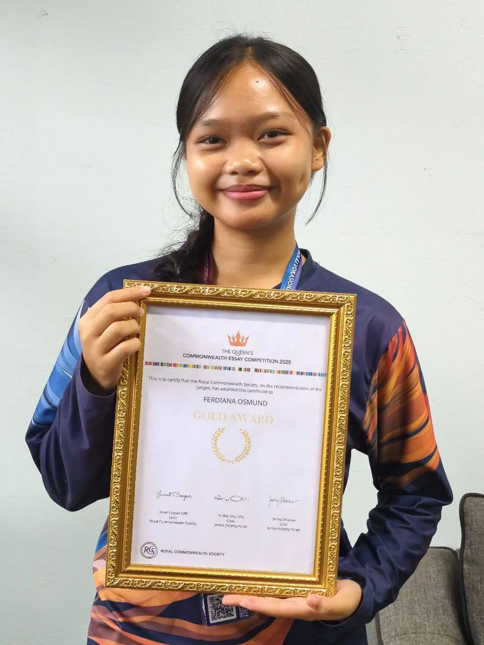 Pemenang Emas Esei Huminodun Sabah – Ferdiana Osmund