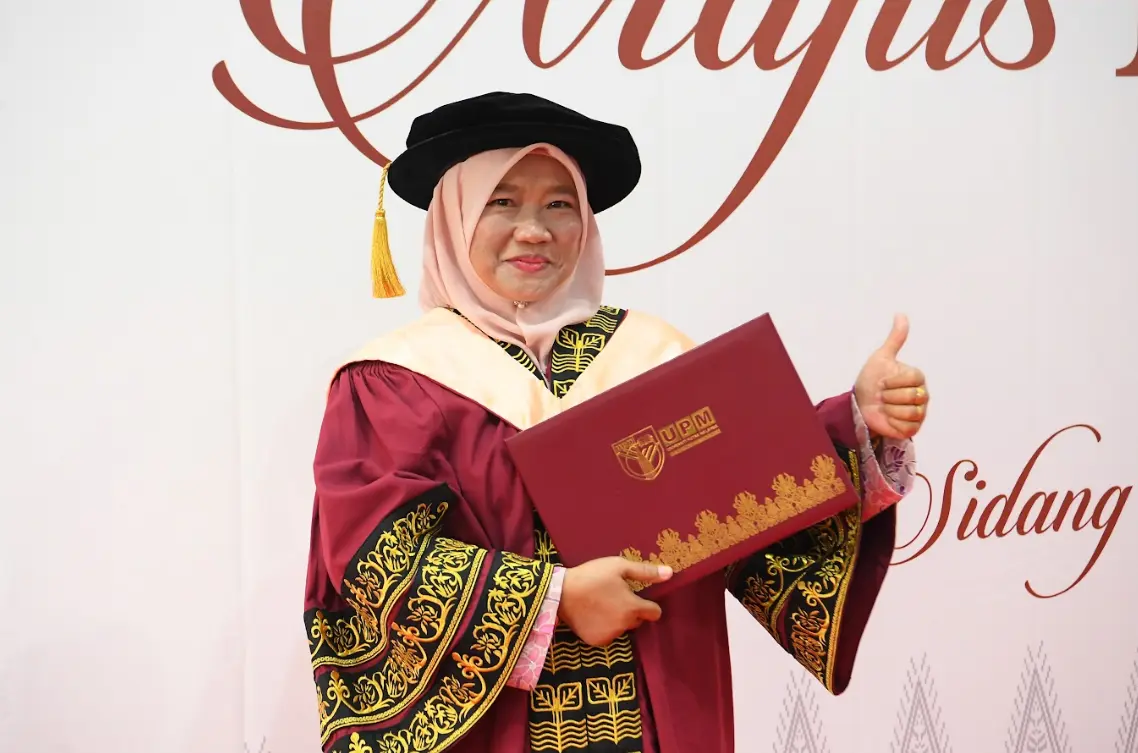 Guru JAIS Tamat PhD – Dr Ruzanita Sarman Bergraduasi di UPM