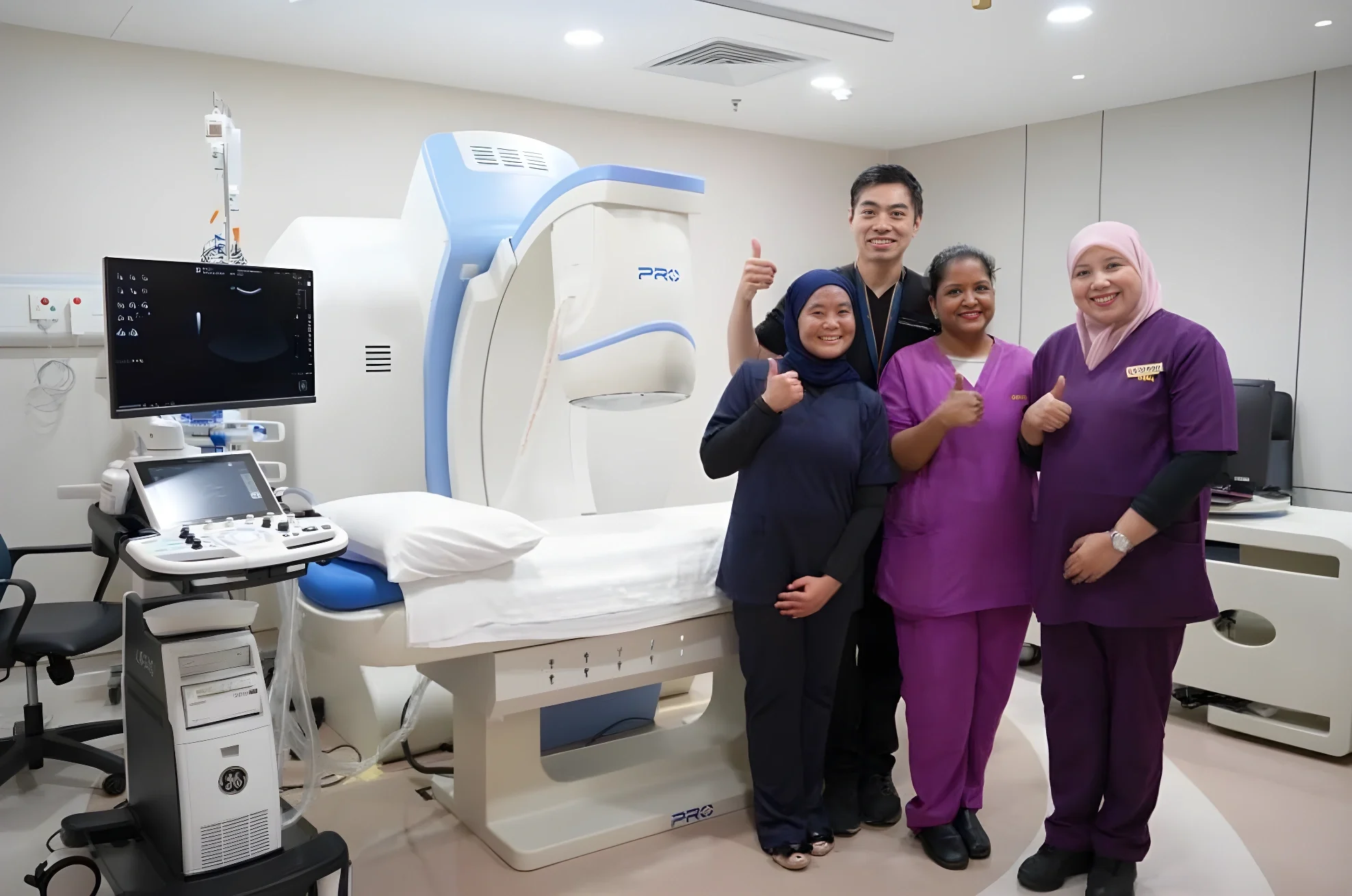 Rawatan fibroid HIFU tanpa pembedahan di Damansara Specialist Hospital 2 bersama pasukan perubatan
