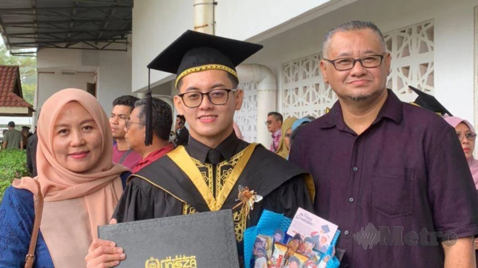 Muhammad Danial Anis graduan UniSZA berkongsi realiti mencari kerja selepas tamat pengajian walaupun memperoleh 9A SPM dan ijazah Sains Bio Perubatan